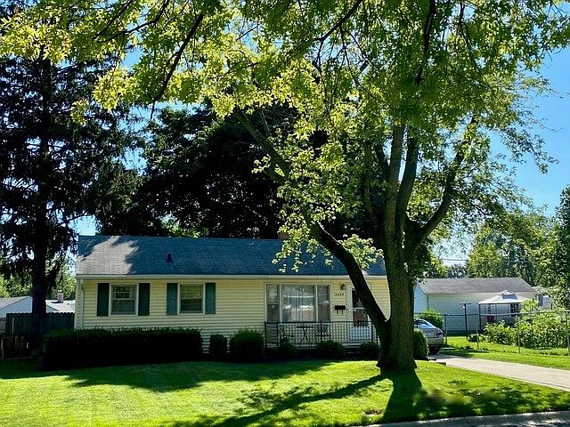 1st image of 2437 Lafayette Dr