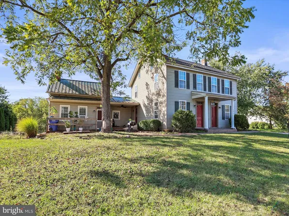 595 Locust Point Rd, York, PA 17406