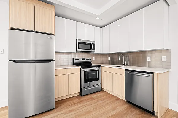 Rented by REAL New York | media 14