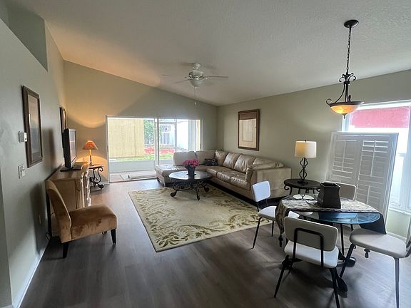 3rd image of 27617 Sky Lake Cir