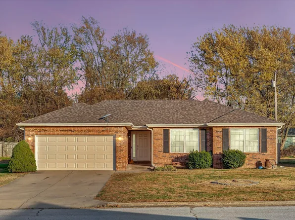 2320 S Mesa Drive, Bolivar, MO 65613