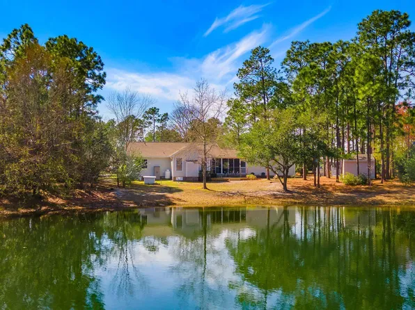 1091 Grant Circle, Southport, NC 28461