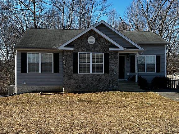 2nd image of 49 Cherry Laurel Dr