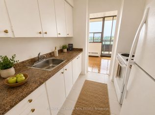 250 Frederick St #1403, Kitchener, ON N2H 2N1
