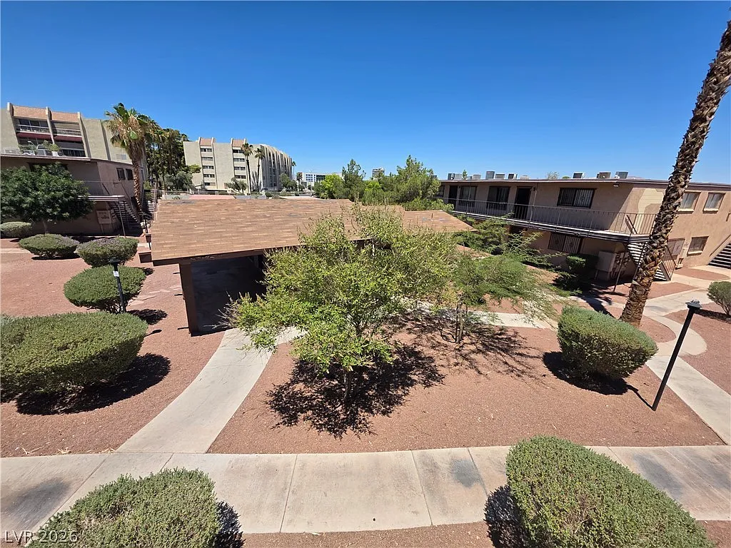 1 bed, 1.0 bath, 624 sqft, $745 — Photo 4