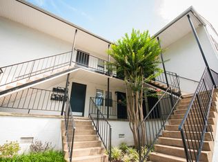 839 Madison Ave APT 8, Charlottesville, VA 22903