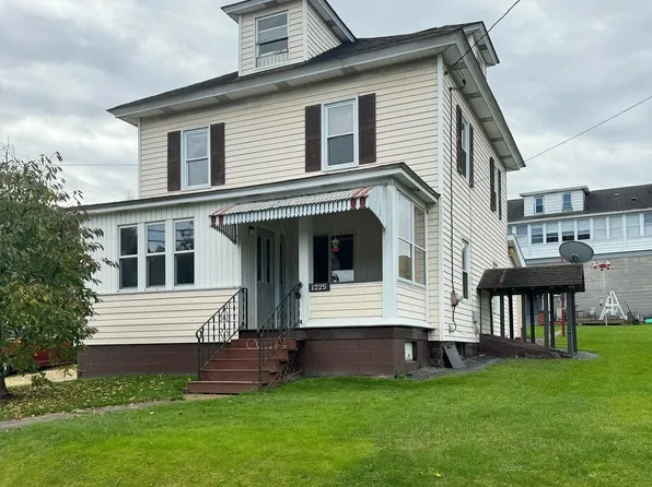 1225 Daisy St, Clearfield, PA 16830