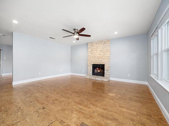 4th image of 9106 Marsh Dr
