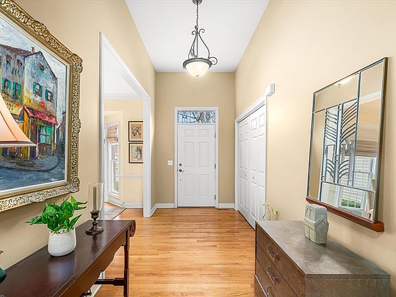4th image of 359 Johnson Woods Dr