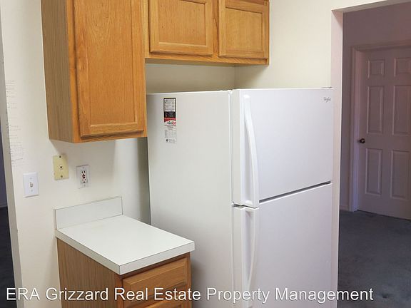 2nd image of 37143 Sandy Ln