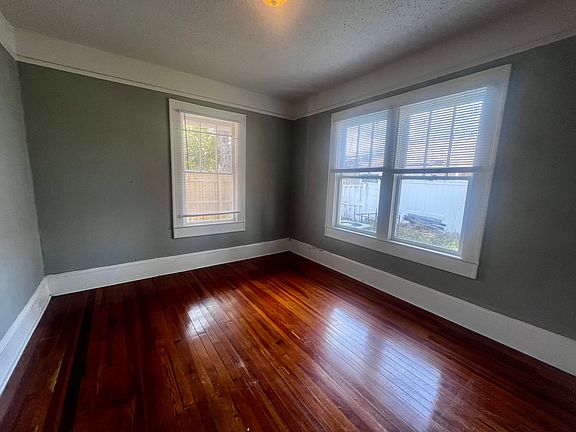 3rd image of 4220 San Juan Ave