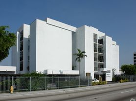 444 SW 27th Ave, 2bed 1 Bath