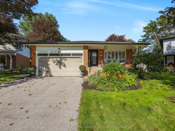 93 Julia Ct, Newmarket, ON L3Y 4T7
