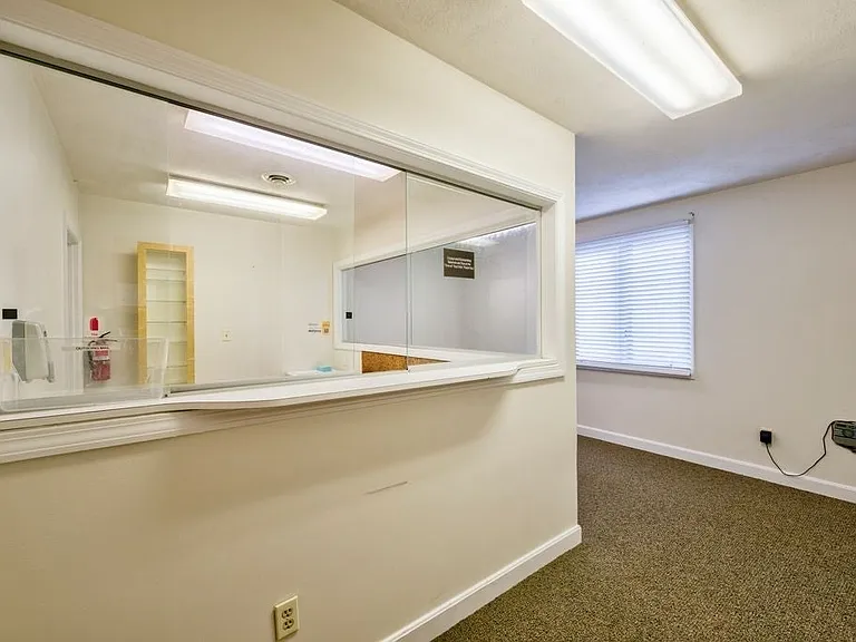 400 West St #2 — Photo 8