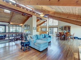 678 N Sanderlin Mountain Dr, Jasper, GA 30143