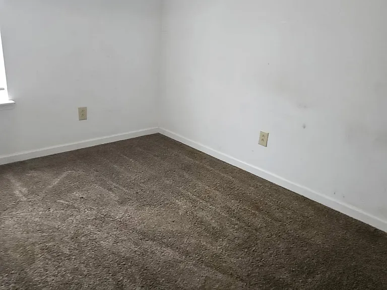 2302 Raleigh Ct #2 — Photo 7