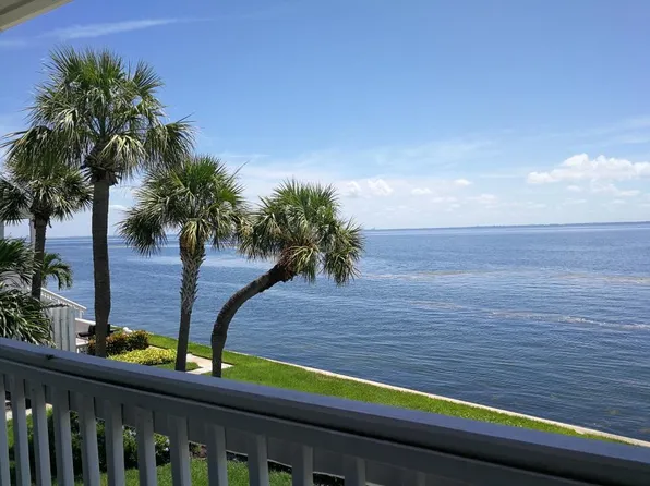 4858 Coquina Key Dr SE APT D, Saint Petersburg, FL 33705