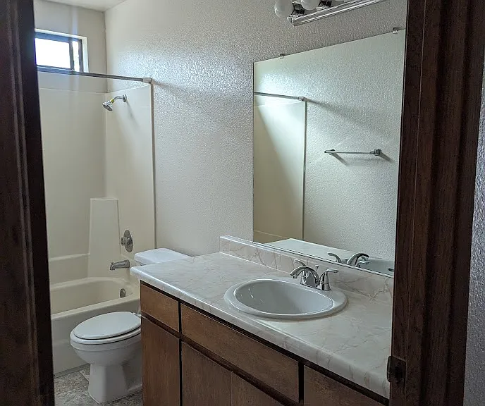 1229 Burton Ct #3 — Photo 9