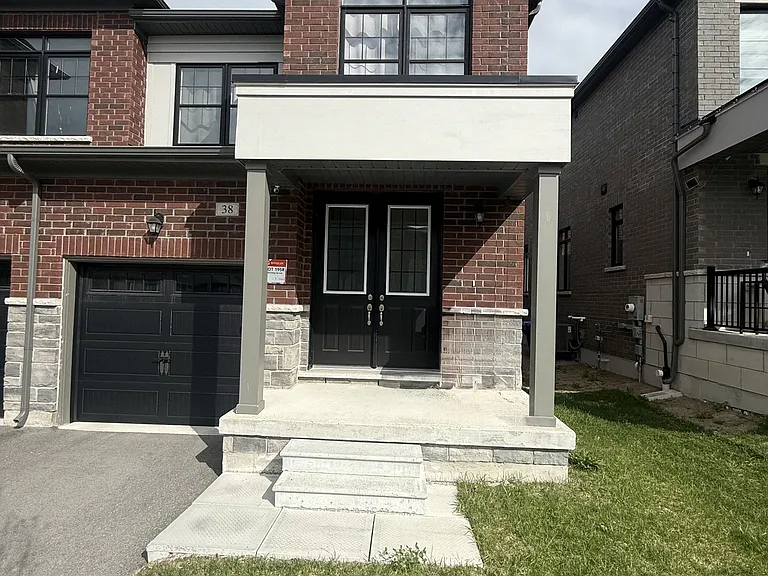 38 Daisy St — Photo 2