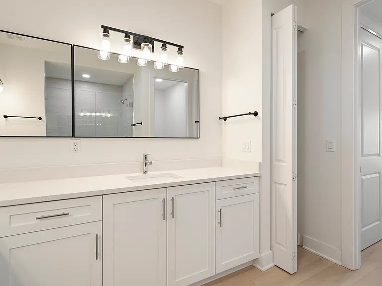 400 150th Ave #501 — Photo 14