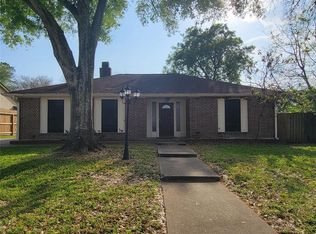 16022 Blackhawk Blvd, Friendswood, TX 77546