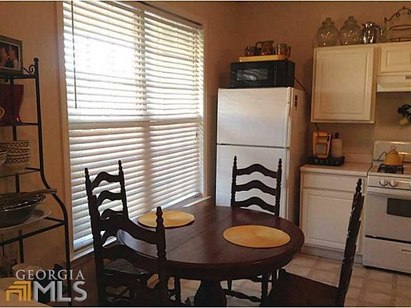 4th image of 18 Highoak Dr NE #8