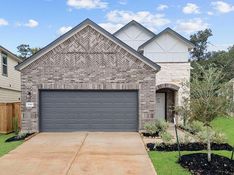 Welcome home to 9360 Hard Rock Road located in Stonebrooke and zoned to Conroe ISD.