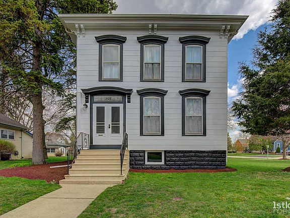 2nd image of 303 N Brockway St