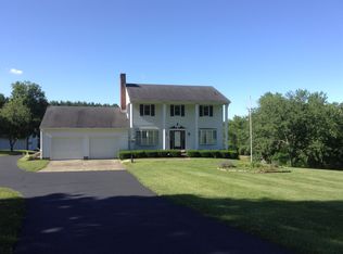 2463 Cambridge Rd, Coshocton, OH 43812