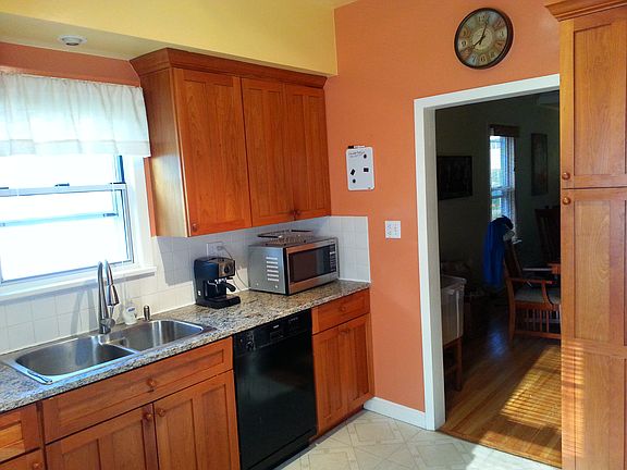 5th image of 4243 Wentworth Ave