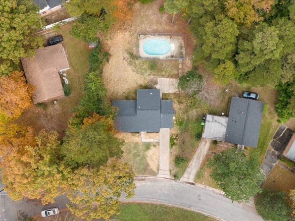 3305 Friar Tuck Rd, Raleigh, NC 27610