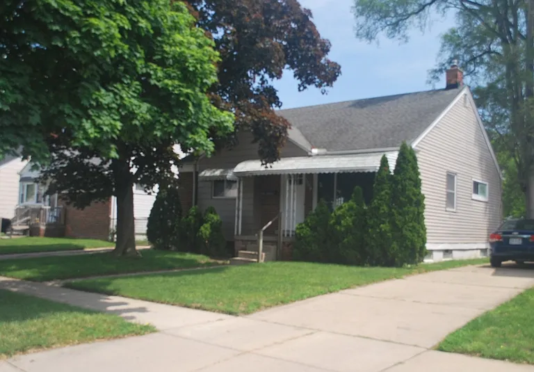 20516 Denby — Photo 1