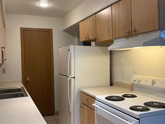 2nd image of 226 W Central Ave APT 11
