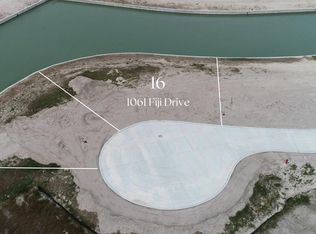 1061 Fiji Dr, Rockport, TX 78382