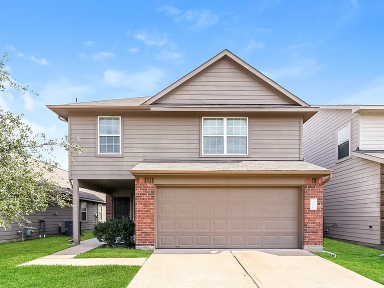 19006 Treviso Terrace Ln — Photo 1