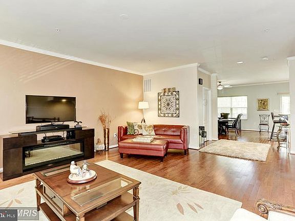 3rd image of 15202 N Berwick Ln