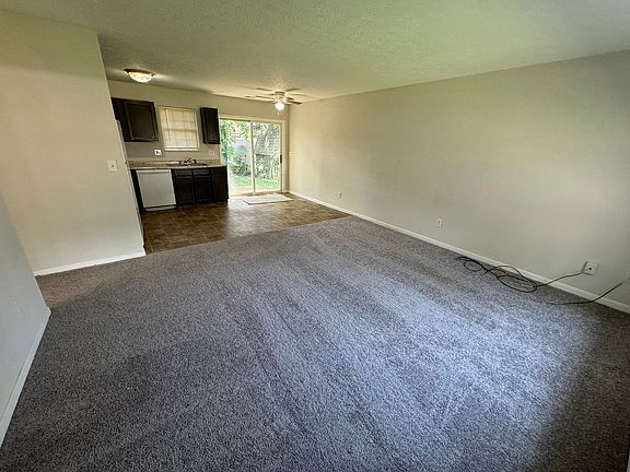 2nd image of 2333 Lincoln Ave