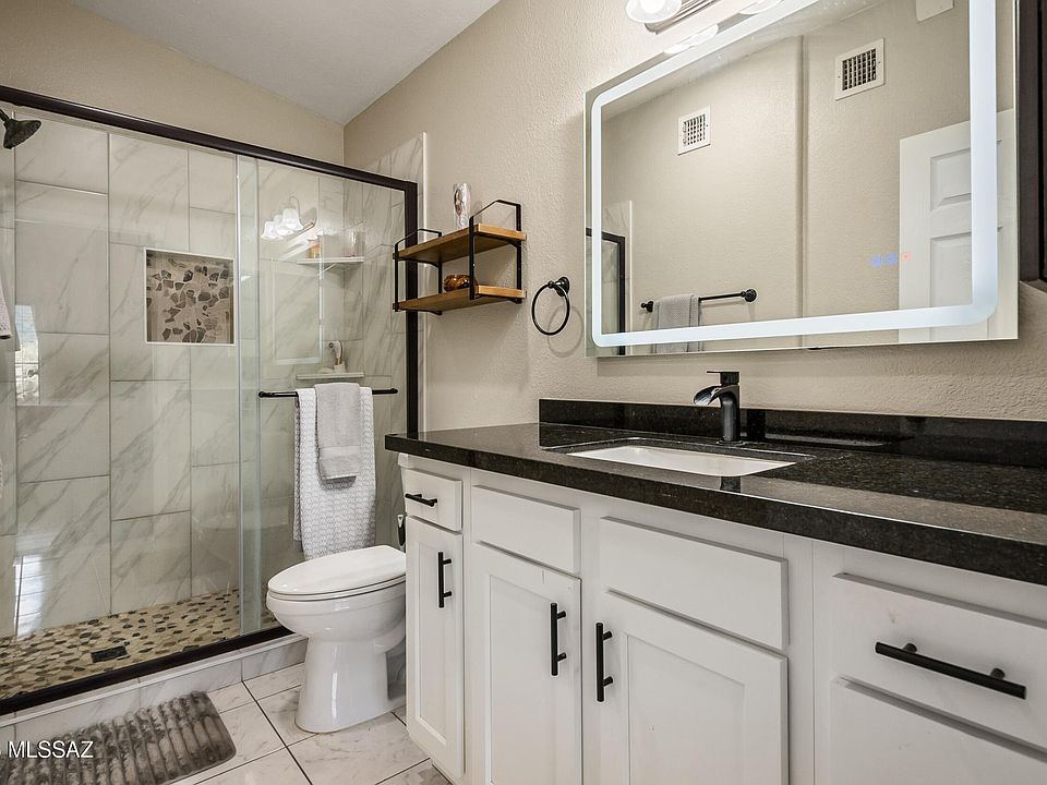 1st image of 3303 W Alexanderwood Dr