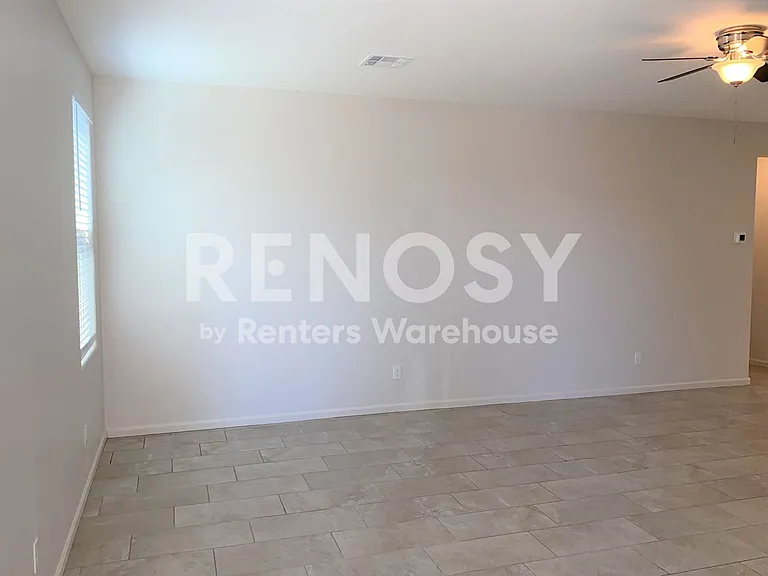 734 W Nova Pl — Photo 5