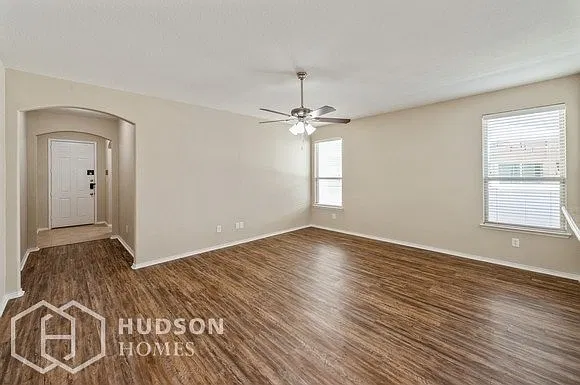 800 Whitemarsh Dr — Photo 3