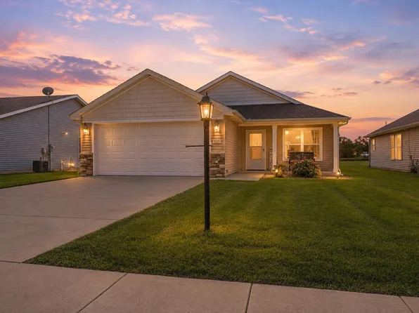 521 Blackstone Ct, Kouts, IN 46347