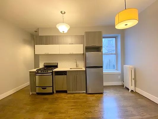 4th image of 552 Lincoln Pl #3I