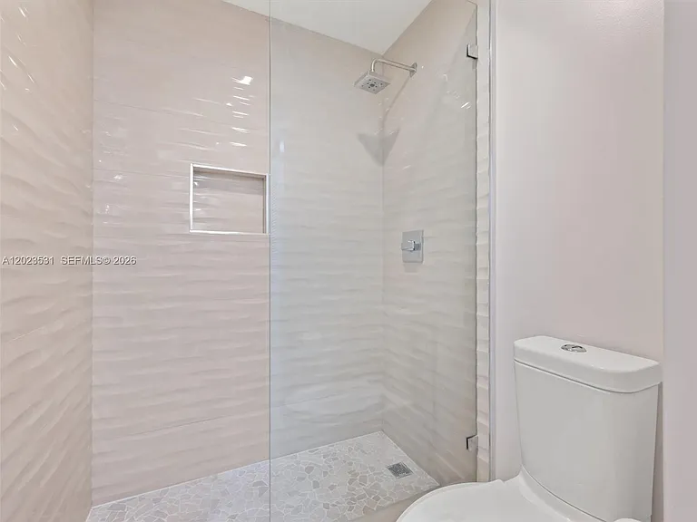 2425 Fisher Island Dr #5205 — Photo 27