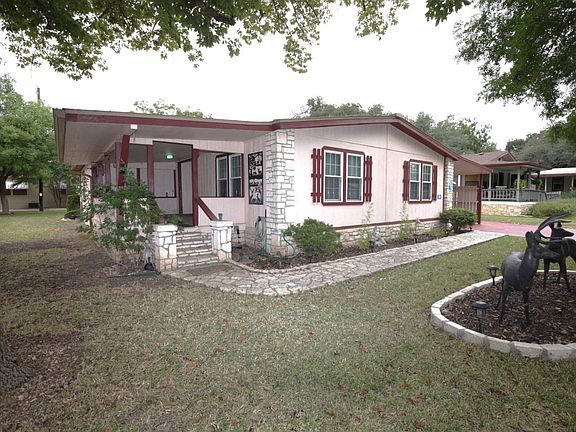 2nd image of 70 Pecan Dr S