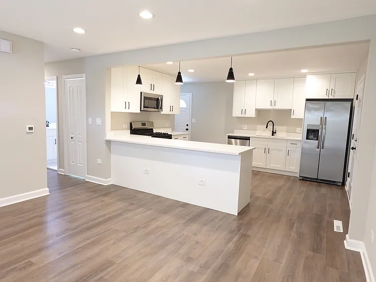 111 W Green Meadows Blvd — Photo 7
