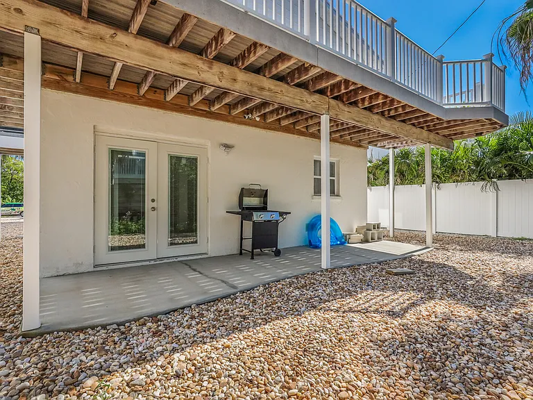 2804 Avenue C — Photo 23