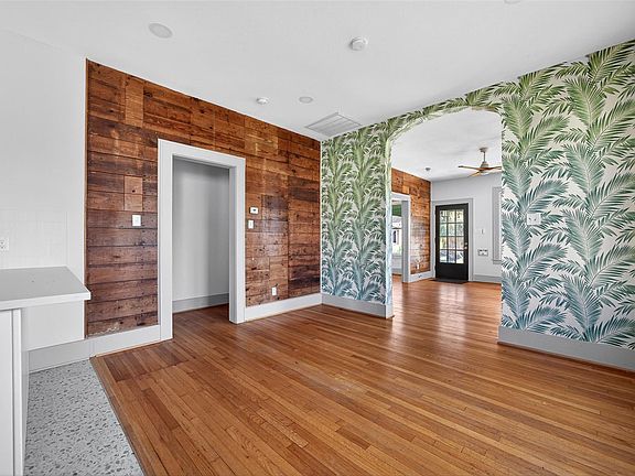 5th image of 3616 Avenue L