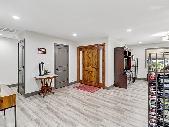 4th image of 3751 NE Dell Rd