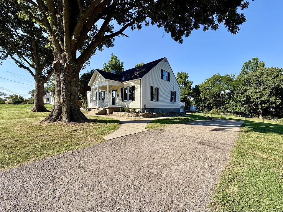 1st image of 33 Eastern Ave