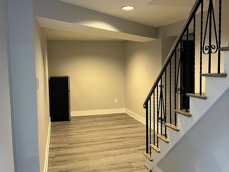 1040 Runningbrook Dr #BASEMENT — Photo 16